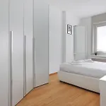 Milan Porta Venezia City Stay * מילאנו