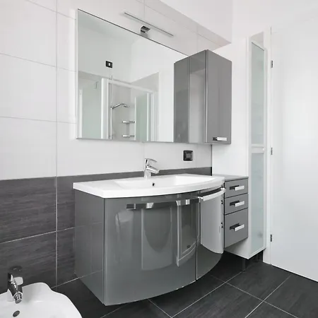 Apartment Sunny Hideaway Milan