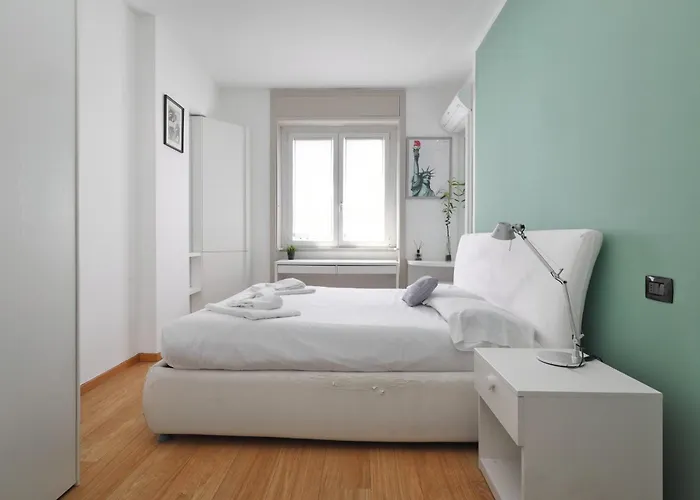 Sunny Hideaway Apartment