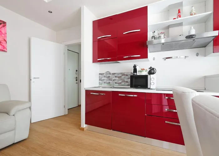 Sunny Hideaway Apartment Milan